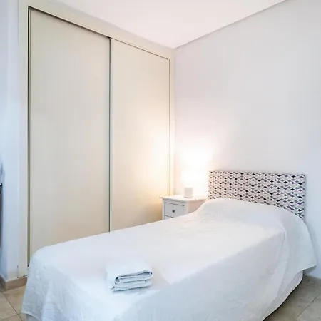 Awesome In With Kitchen Apartamento